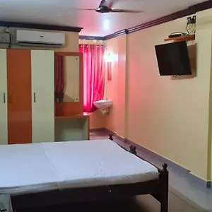 Lodge Prestige Tourist Nedumbassery