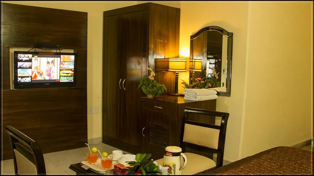Hotel Radiance New Delhi 2*, Delhi (National Capital Territory of India)